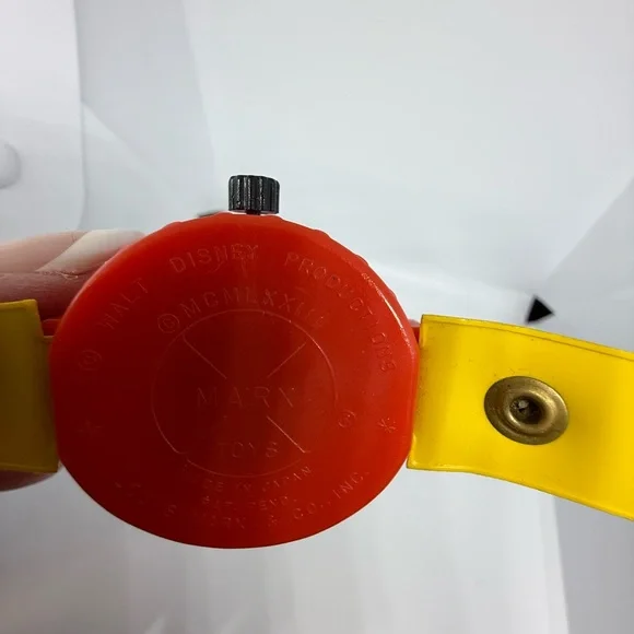 Vintage 1973 Disney Mickey Mouse Wind-Up Watch Marx Toys Japan Animated